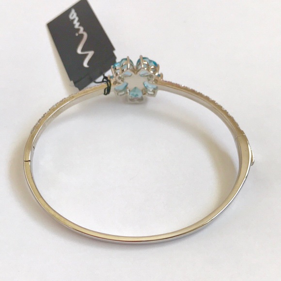 🎉HP🎉NINA Ady Pavé Heart Petal Bracelet - Picture 5 of 6